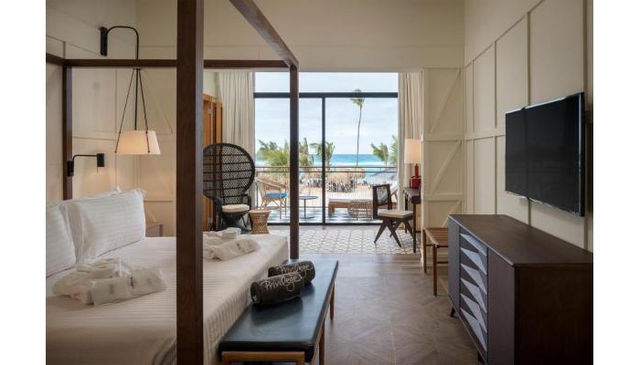 Hotel H-10 Ocean El Faro poza 17