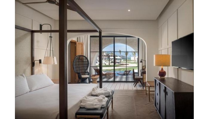 Hotel H-10 Ocean El Faro poza 9